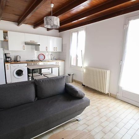 Joli T2 Renove / Wifi / Grand Parking Prive Apartamento La Couronne  Exterior foto